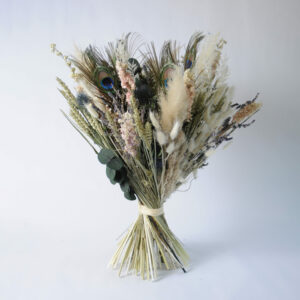 Opulent bouquet de fleurs séchées, tons pastels